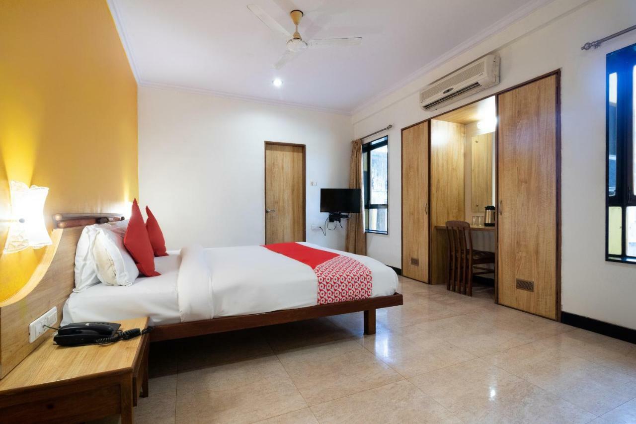 Oyo 44695 Hotel Mango Sawantwadi Exterior photo